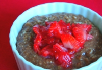 Peanut Butter Chocolate Oatmeal With Strawberries